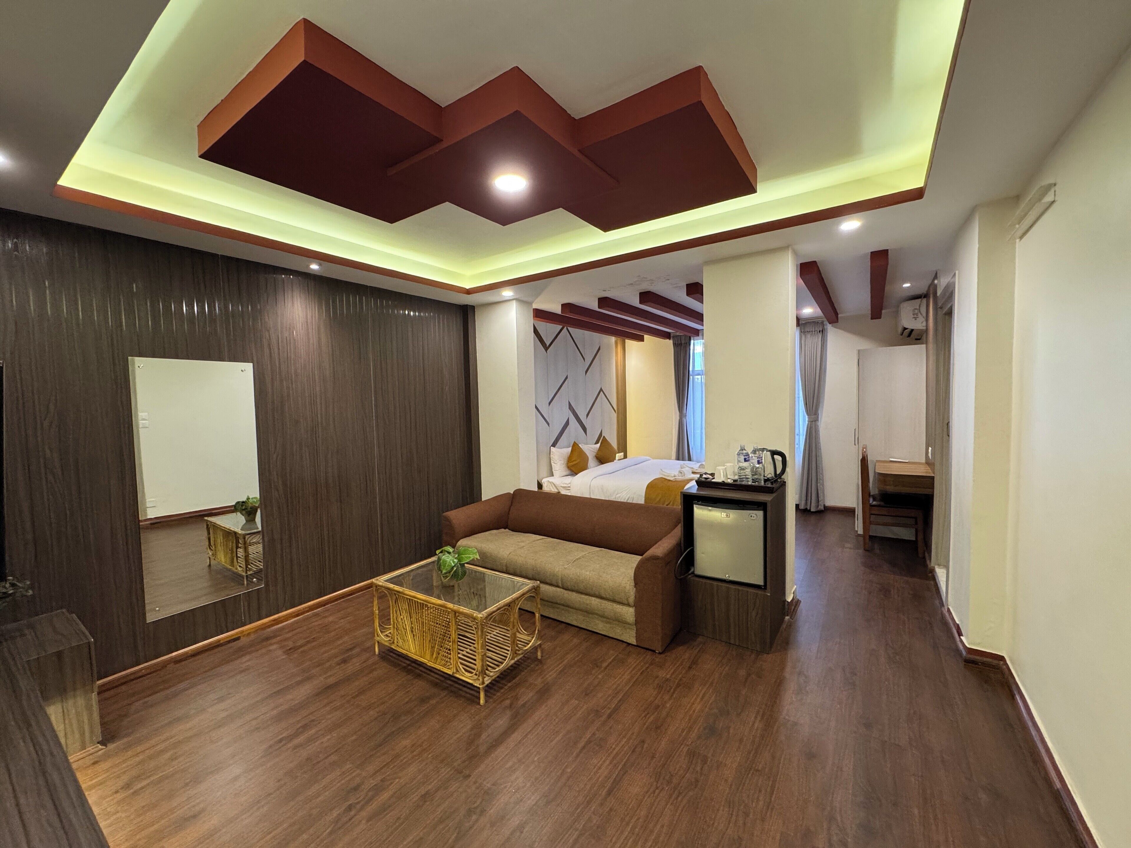 エグゼクティブ ルーム | ノートパソコン用作業スペース、WiFi (無料)、ベッドシーツ