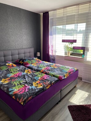 1 bedroom, WiFi, bed sheets