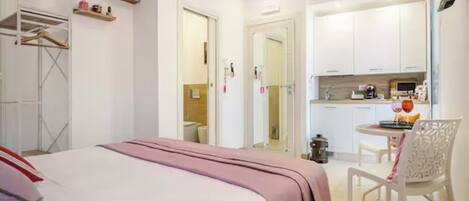 1 bedroom, WiFi, bed sheets