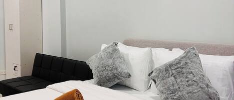 1 bedroom, iron/ironing board, Internet, bed sheets