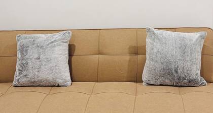 Minimalistischer Komfort mit heimeligen Akzenten