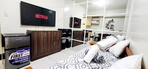 1 soveværelse, strygejern/strygebræt, internetforbindelse, sengetøj