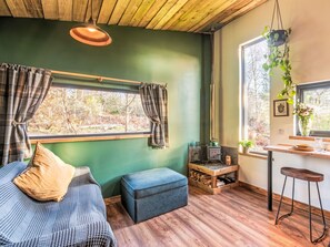 Fireplace - G-Wilderness Cabin by Interhome (Loch Ness)