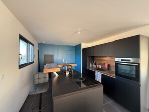 Oven, stovetop, dishwasher