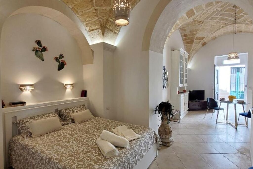 1 chambre, fer et planche à repasser, Wi-Fi, literie fournie