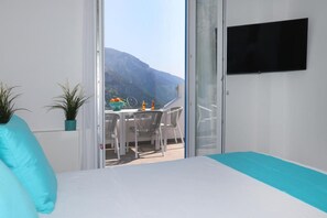 1 bedroom, iron/ironing board, Internet, bed sheets