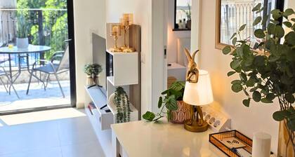 Countryside Calm, Just 5 Minutes from Tel Aviv