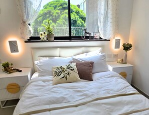 1 slaapkamer, een strijkplank/strijkijzer, gratis wifi, beddengoed