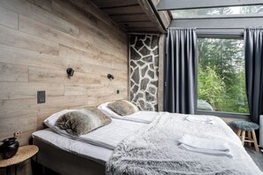 Peralatan tempat tidur premium, ruang kerja komputer riba