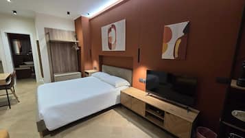 Luxury Triple Room