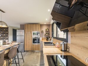 Fridge, microwave, dishwasher