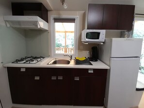 Fridge, microwave, toaster