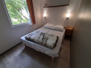 2 bedrooms, free WiFi