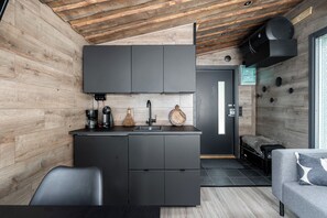 Superior-Studio, Seeblick | Eigene Kochnische