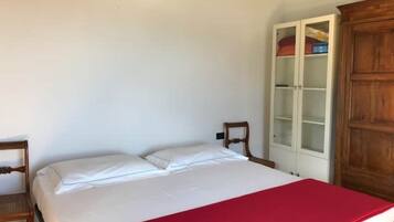 2 Schlafzimmer, Bügeleisen/Bügelbrett, Internetzugang, Bettwäsche