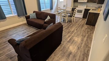 Smart TV, computer monitors