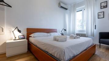 3 Schlafzimmer, BĂŒgeleisen/BĂŒgelbrett, kostenloses WLAN, BettwĂ€sche