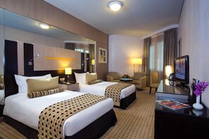 In-room safe, iron/ironing board, free WiFi, bed sheets - Time Grand Plaza (Dubai)