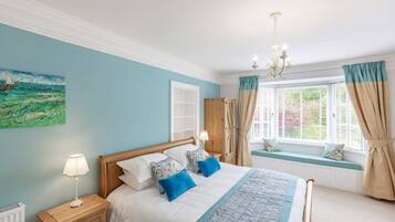 1 bedroom, iron/ironing board, travel crib, free WiFi