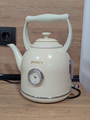 Kaffee und/oder Kaffeemaschine