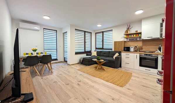 Interior - Eco Dream Apartment with AC in charming Shumen (Shumen)