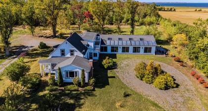 Family sized farmhouse with ocean views and indoor pool near Tatamagouche.