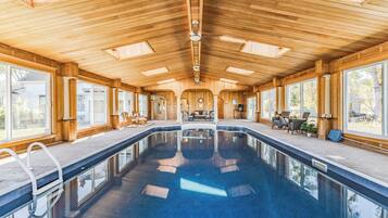 Innenpool, beheizter Pool