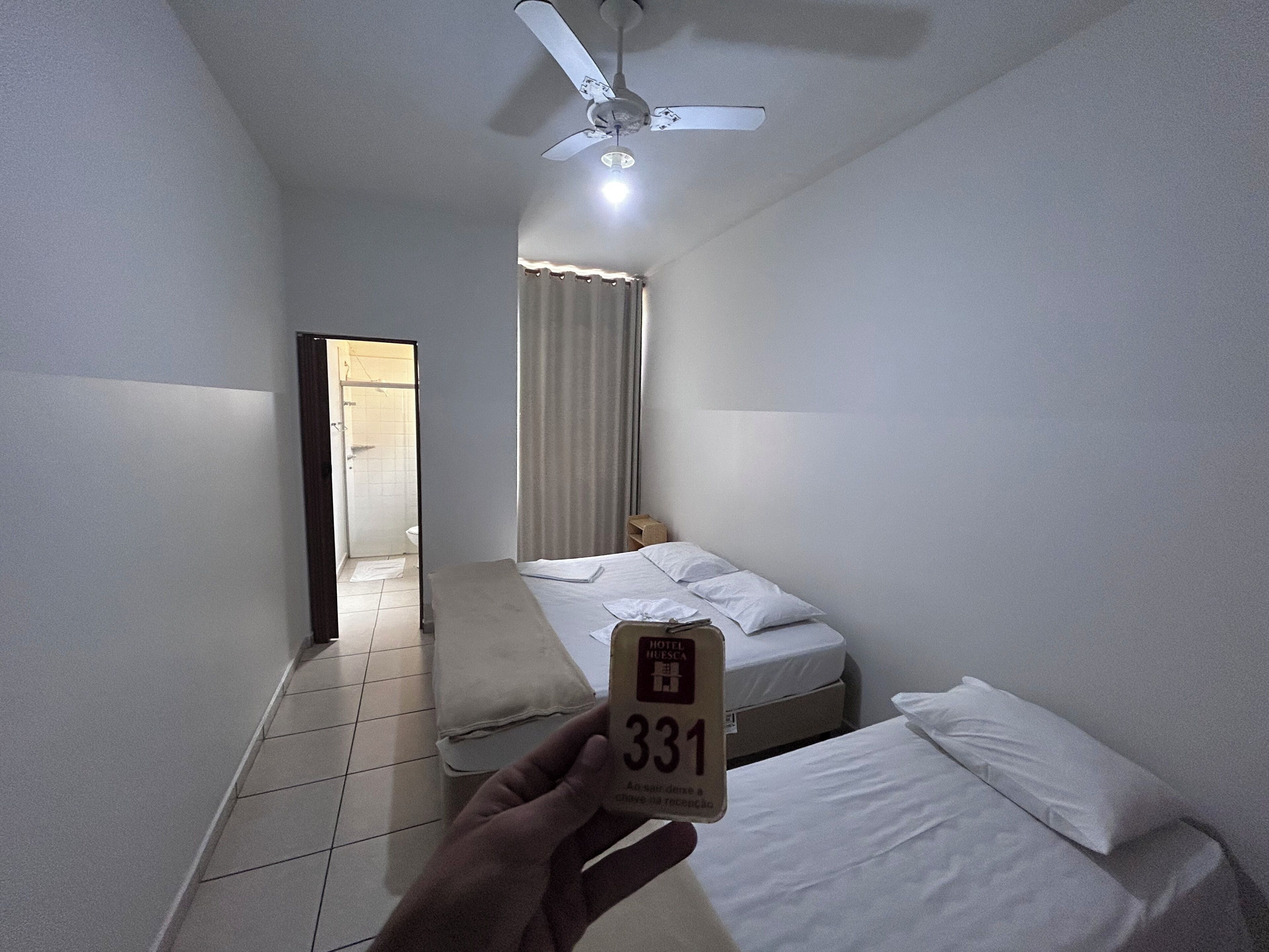 Wifi gratis y ropa de cama 