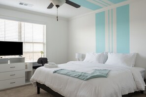 Iron/ironing board, free WiFi, bed sheets