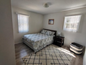 3 bedrooms, free WiFi, bed sheets
