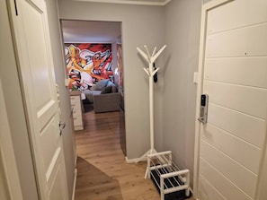 Apartment, 1 Bedroom, Balcony | Interior