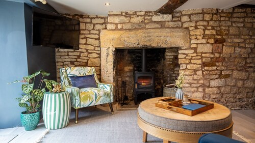 Angels' Folly - Bourton on the Hill