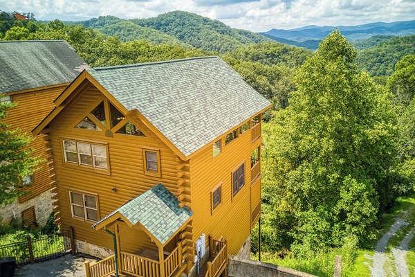 Pigeon Forge Cabin with Mountain Views "Awesome Views" - Aerial view