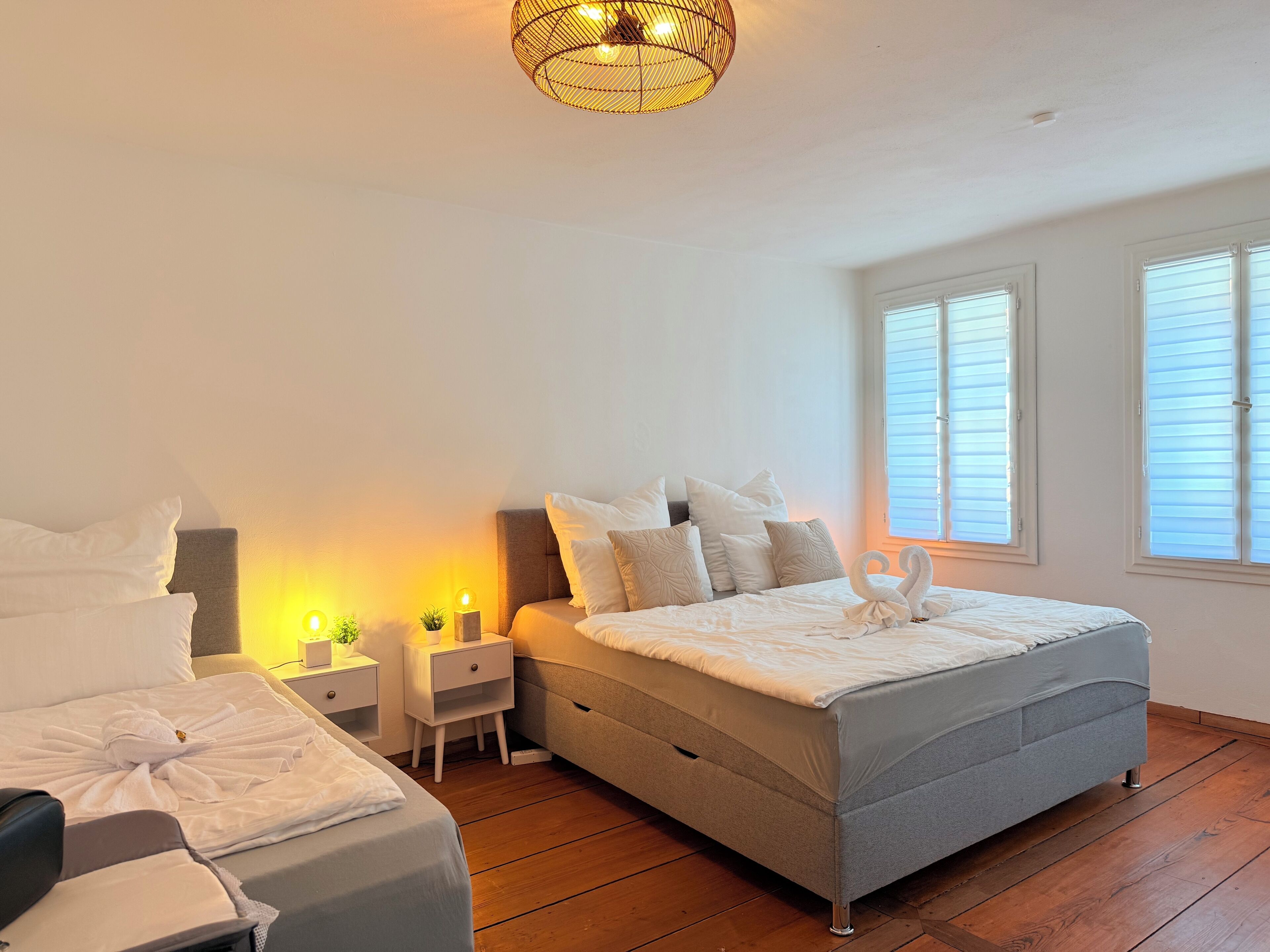 2 quartos, ferros/tábuas de passar roupa, Wi-Fi, roupa de cama