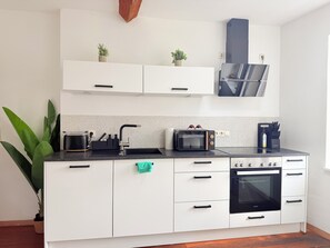 Microwave, oven, stovetop, dishwasher