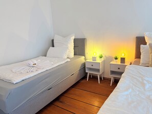 Bügeleisen/Bügelbrett, WLAN, Bettwäsche