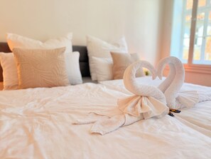 2 makuuhuonetta, silitysrauta/-lauta, Wi-Fi, vuodevaatteet