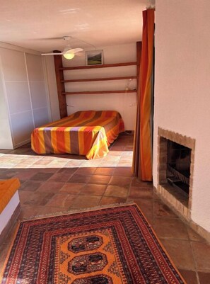 5 chambres, fer et planche à repasser, Wi-Fi