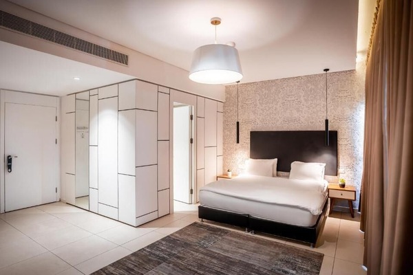 Phòng đôi hoặc 2 giường đơn Deluxe, ban công, quang cảnh thành phố | Bàn, truy cập Internet không dây miễn phí