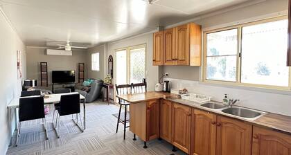 You home away from home in friendly Yowah Qld home of the famous Yowah nut opal.