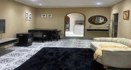 1 bedroom cottage for twp