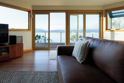 Scenic Getaway with Breathtaking Water Views