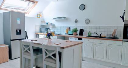 Cosy 1st floor loft apartment in the heart of Normandy