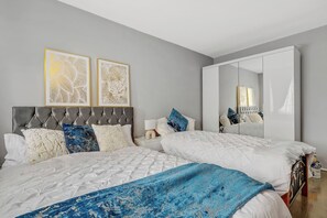 3 bedrooms - Modern 2-bed Flat With Balcony in Central London (London)