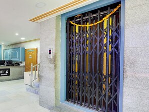 House | Reception