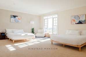 5 habitaciones, tabla de planchar con plancha, wifi y ropa de cama