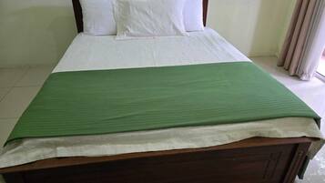 1 chambre, bureau, fer et planche Ă repasser, Wi-Fi gratuit