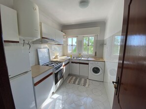 Oven, stovetop