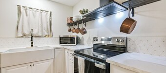 ~ 7 Acres Ranch~ Fully remodeled in 2025