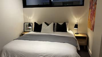 2 bedrooms, iron/ironing board, WiFi, bed sheets